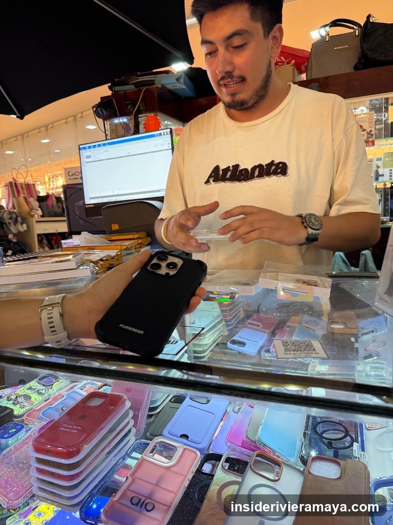 Phone Case Shop Interaction