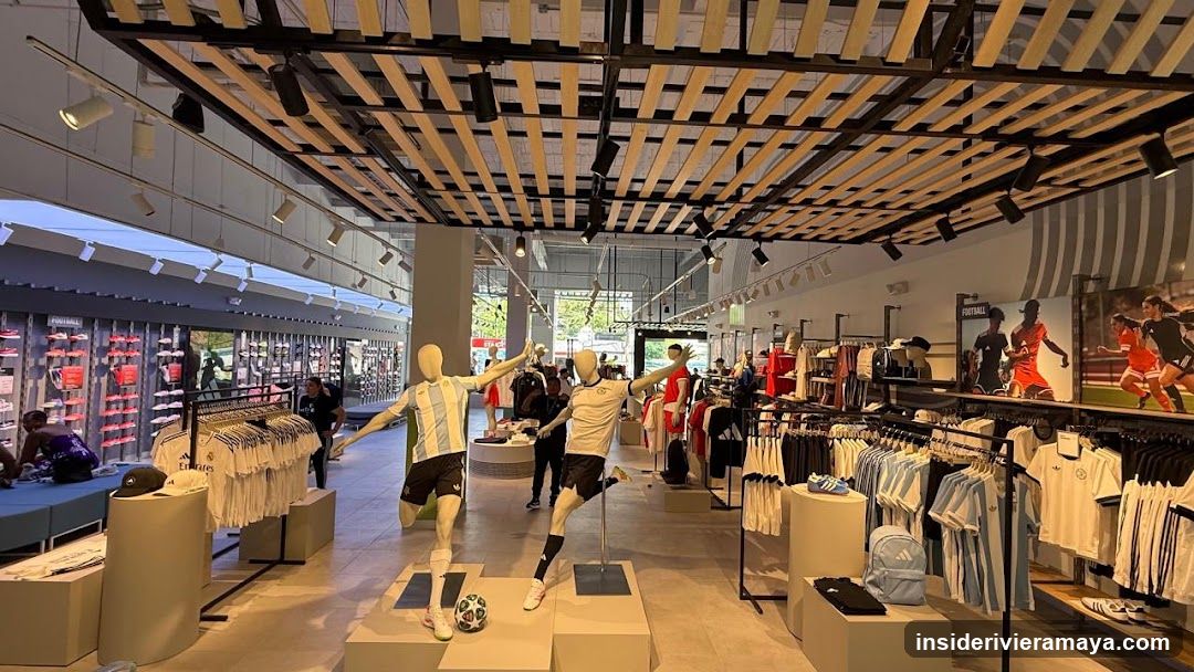 Adidas Paseo del Carmen Store