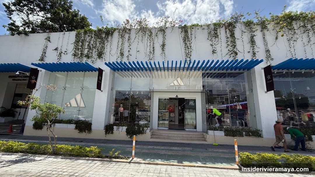 Adidas Paseo del Carmen Store