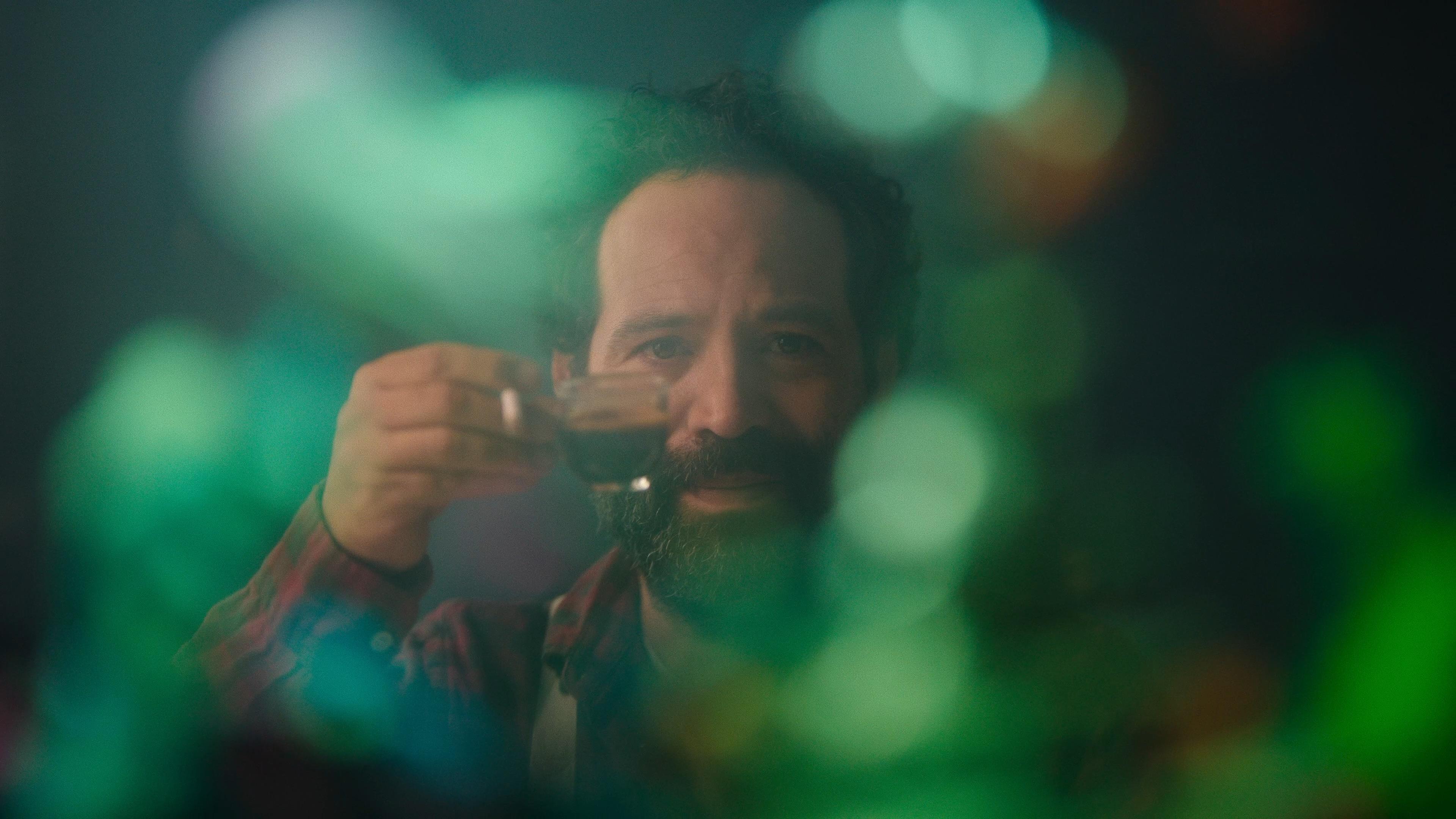 Café Chairel 2025 Mexican film still by Fernando Barreda, screened at Parque La Ceiba Playa del Carmen