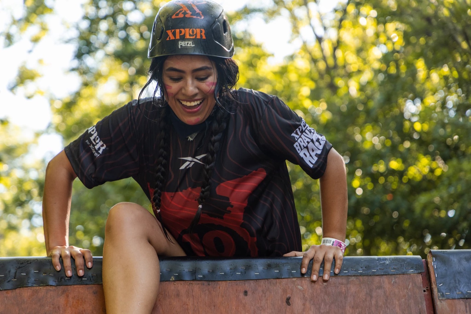 Obstáculo de lodo y agua en Xplor Bravest Race, Riviera Maya